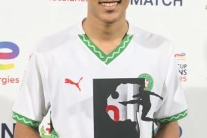 阿斯:皇马关注阿贾克斯小将乌扎内,但面临巴萨、巴黎等队竞争