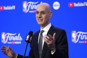 总决赛近9年首次打抢七?The Athletic记者:萧华肯定非常开心