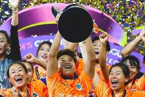 今日趣图：🏆women阿森纳+武汉队是不可战胜的🏆