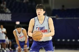 小杨联手库里？😈模拟选秀：勇士41顺位摘走杨瀚森