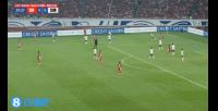 国足客场0-1落后印尼！VAR介入认定杨泽翔犯规，罗梅尼点射破门！