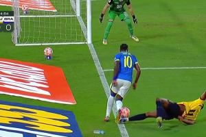 巴西0-0闷平厄瓜多尔，😣维尼修斯近6年国家队依然6球6助6黄牌