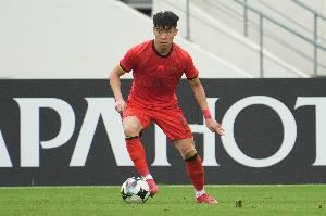 媒体人:今后的东亚杯,国足只能为不垫底而战