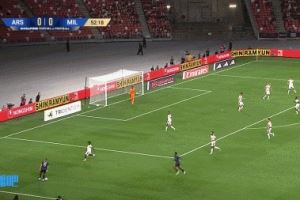  阿森纳1-0领先AC米兰！第52分钟，基维奥尔助攻 萨卡后点包抄破门