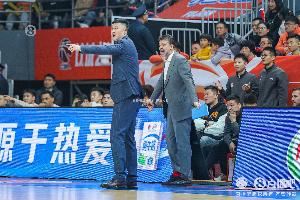 广东男篮近期热身赛安排:本月接连对阵黑山&新西兰&巴西男篮