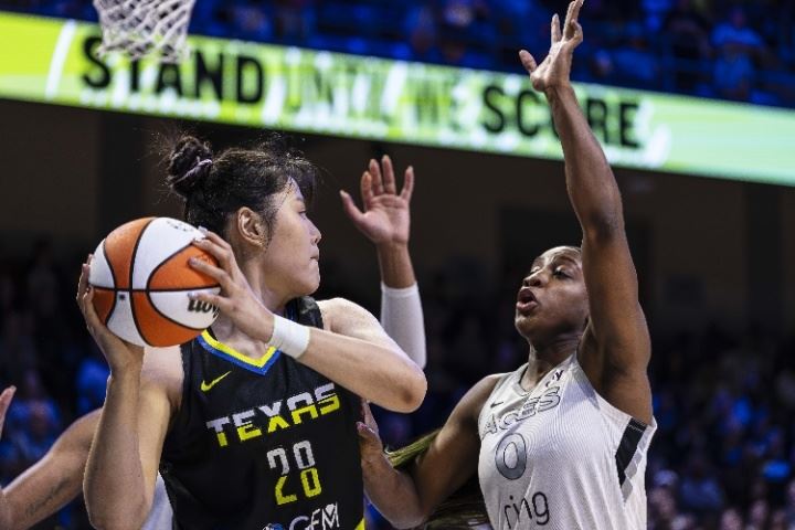  手风不顺！李月汝7中1得4分飞翼惨败王牌 阿德巴约女友准三双+4帽