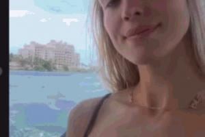  男友陷出轨风波！拉塞尔女友穿比基尼携子女出海游玩：美好的一天