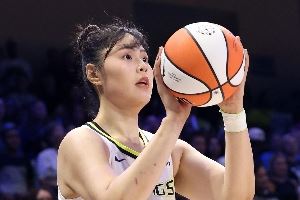 里程碑之夜!李月汝成中国女篮历史第三位在WNBA单场20+的球员