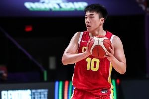  媒体人：中国队真咬牙顶住了 最后让靠身体吃饭的新西兰匹配不上